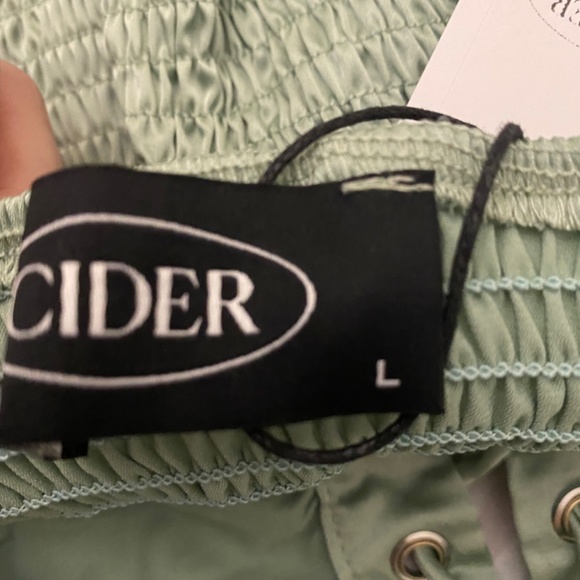 Shiny Green Lace Up Cami Top - Picture 8 of 9